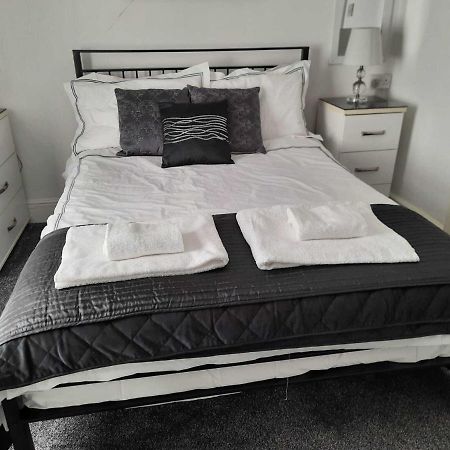 Phildene Suites Blackpool Esterno foto