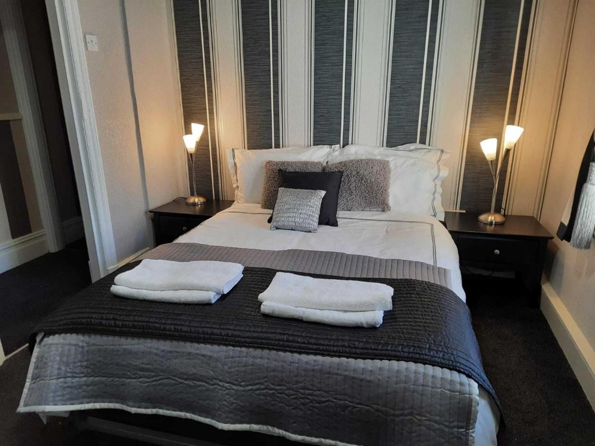 Phildene Suites Blackpool Esterno foto