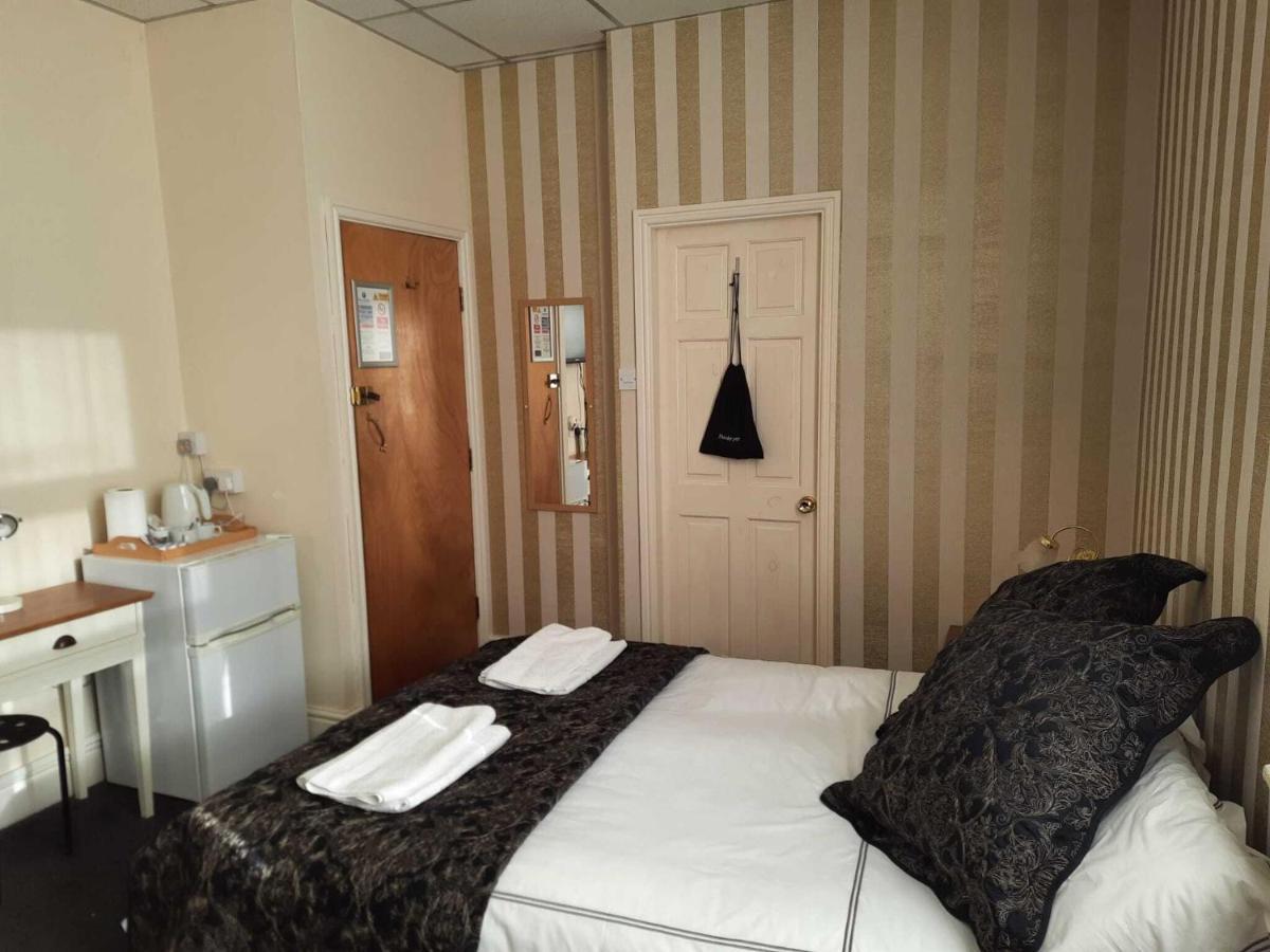 Phildene Suites Blackpool Esterno foto