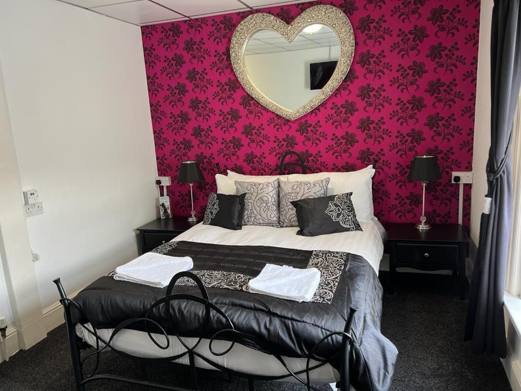 Phildene Suites Blackpool Esterno foto